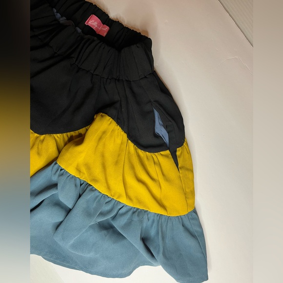 Ruffled Tricolor Skater Skirt with Shorts and Pockets - Picture 2 of 5